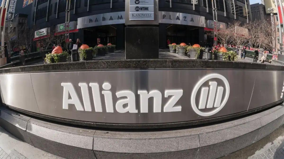 allianz life, data breach 2025, cyberattacco assicurazioni, crm violato, furto dati personali, fbi cyber sicurezza, hacker usa