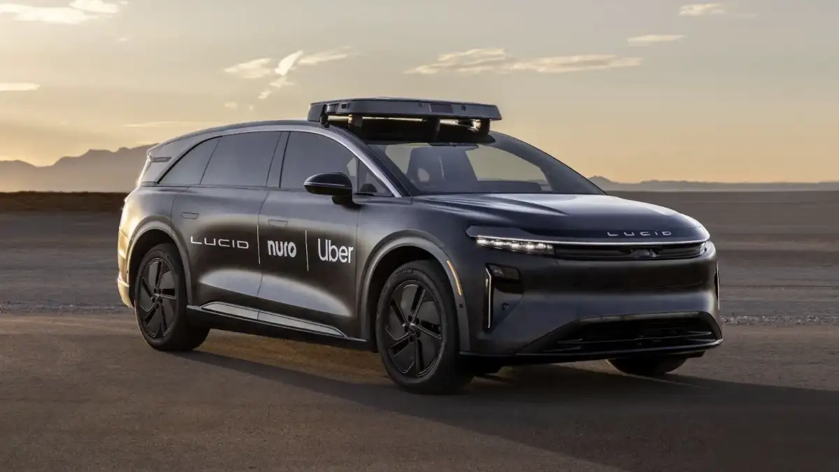 uber robotaxi, lucid nuro uber, mobilità autonoma, auto autonome, investimento uber, trasporti futuri, techcrunch mobility