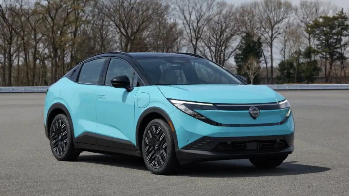nissan leaf 2026, auto elettriche, ev economici, autonomia 300 miglia, prezzi nissan leaf, caricatore nacs, auto elettrica economica